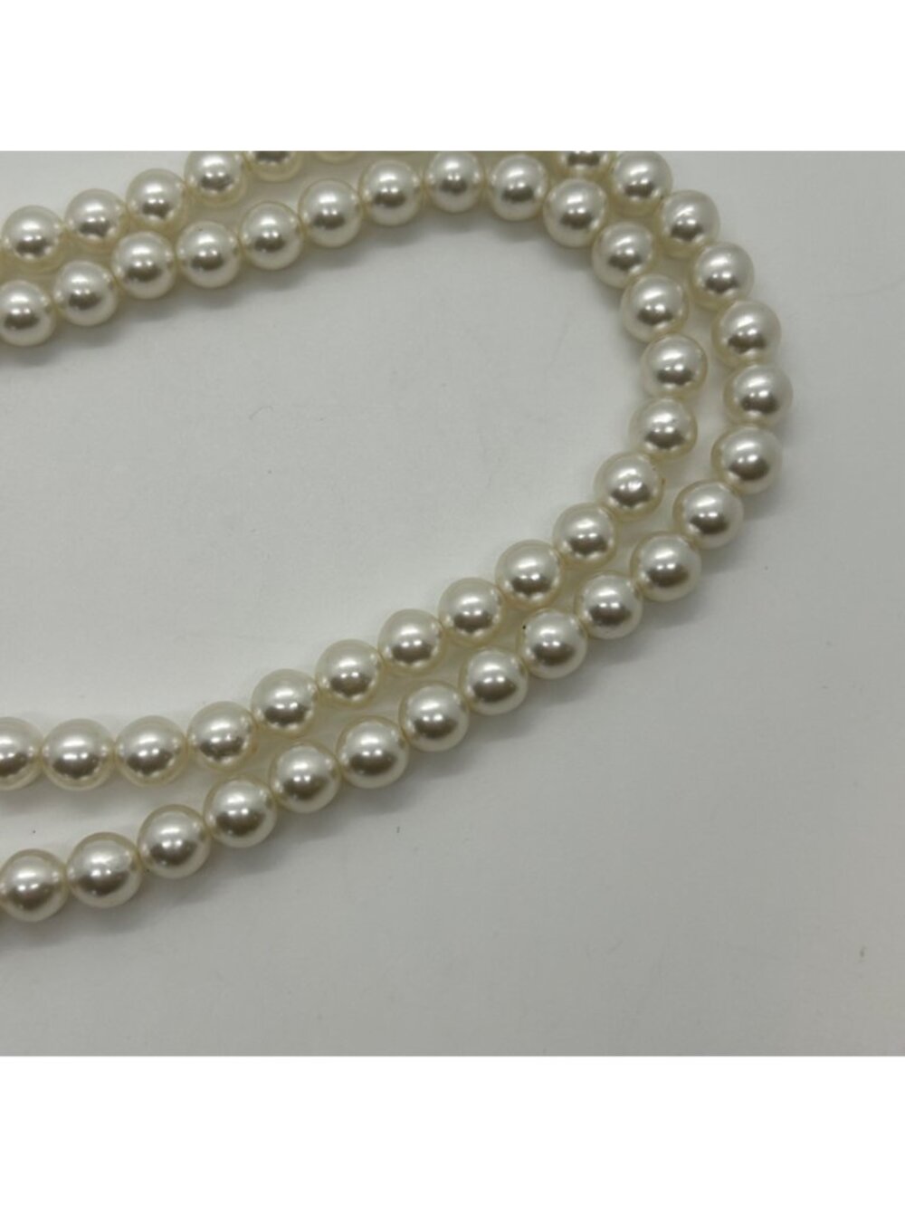 Vintage Sarah Coventry Faux Pearl Necklace, Floral Box Clasp Classic 1960s - Picture 6 of 16